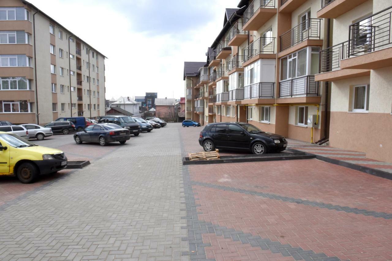 Lejlighed i Centru på 56 m². Soveværelser: 1. Private badeværelser: 1. Suceava Eksteriør billede